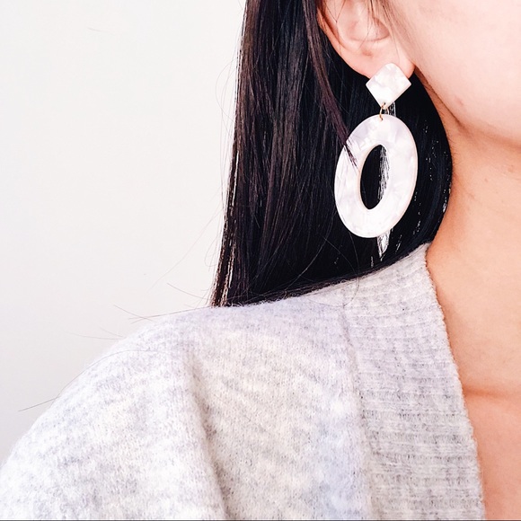 White Tortoise Shell Oval Drop Earrings - Picture 2 of 5